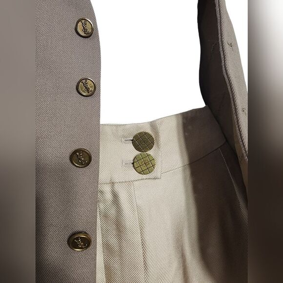 Yves Saint Laurent Vest - Picture 3 of 16